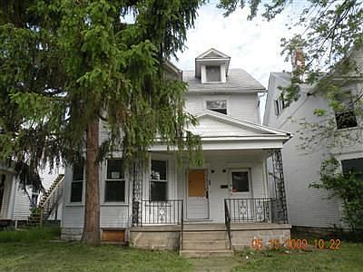 1st image of 17 Mary Ave
