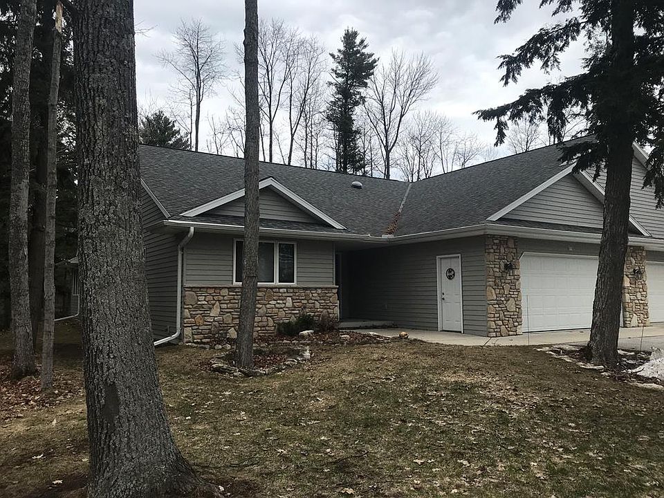 1st image of 8119 W Oak Dr #2201