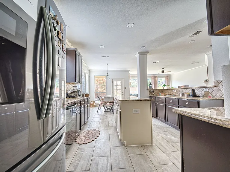 5513 Amber Way — Photo 12