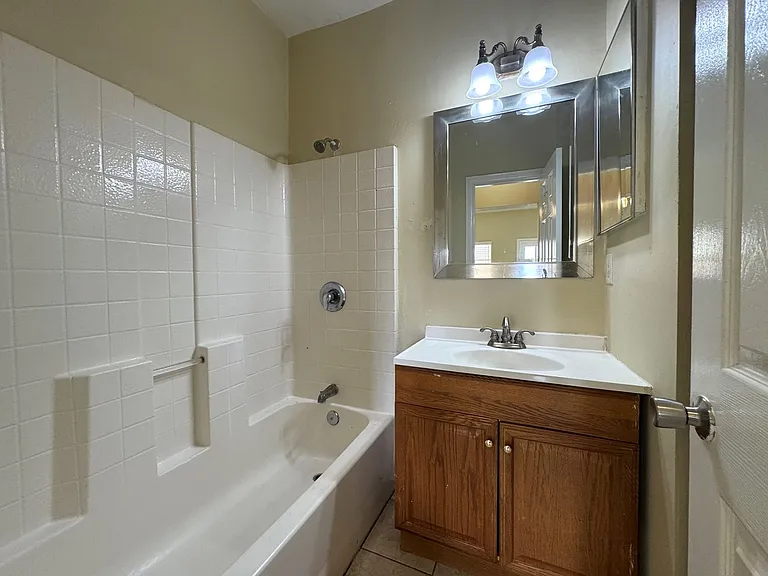 153 Wall Street — Photo 11