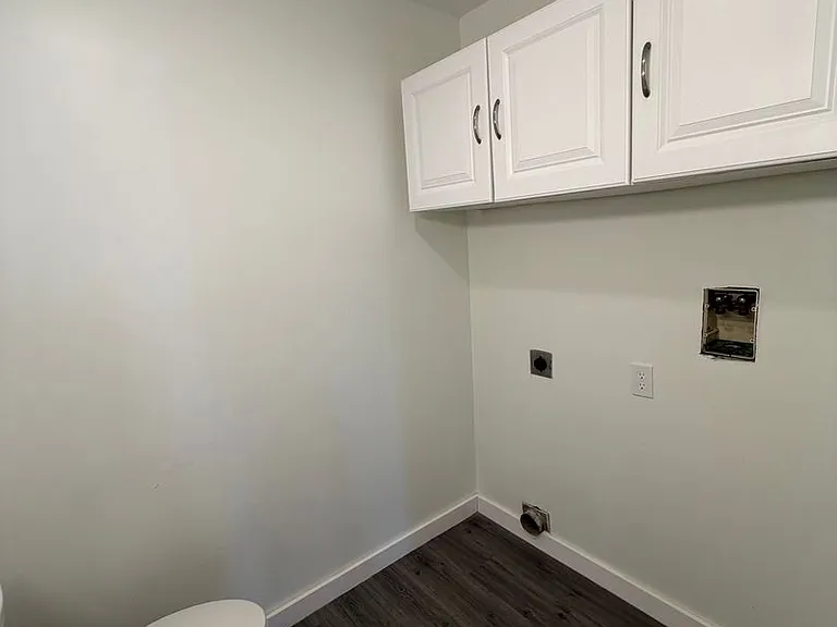 216 Central St — Photo 6