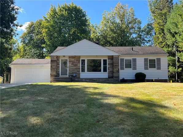 3558 E Sprague Rd, Broadview Heights, OH 44147
