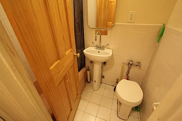 Rented by Natural Habitat Realty | media 17