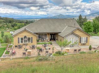 651 Holton Rd, Talent, OR 97540