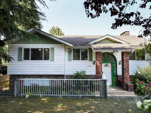 11243 136th St, Surrey, BC V3R 3B8