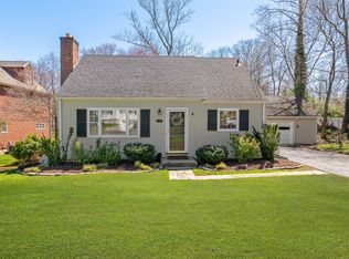 353 Davis Rd, Fairfield, CT 06825