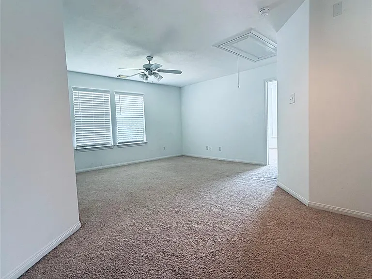 38 N Regan Mead Cir — Photo 19