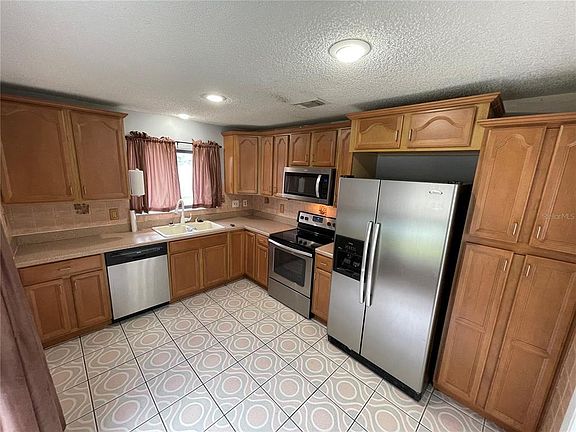 2nd image of 1003 Black Willow Dr
