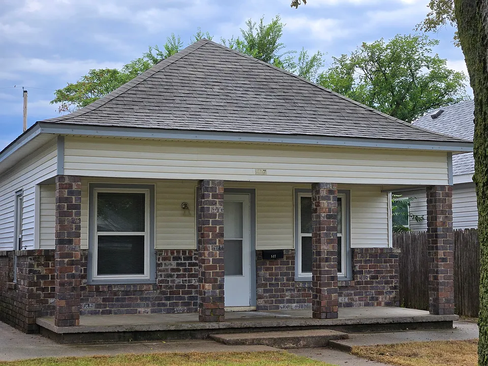 517 W Sherman Ave