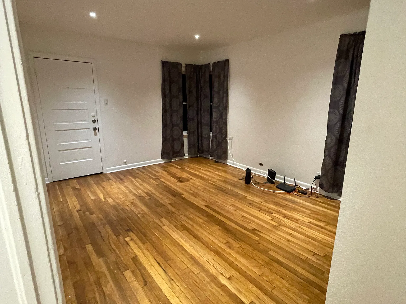 1006 W Woodlawn Ave — Photo 4