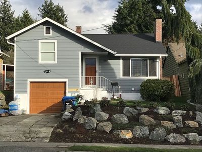 8814 Wallingford Ave N, Seattle, WA, 98103