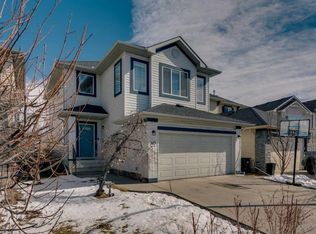 143 W Cranfield Cir SE, Calgary, AB T3M 1H1