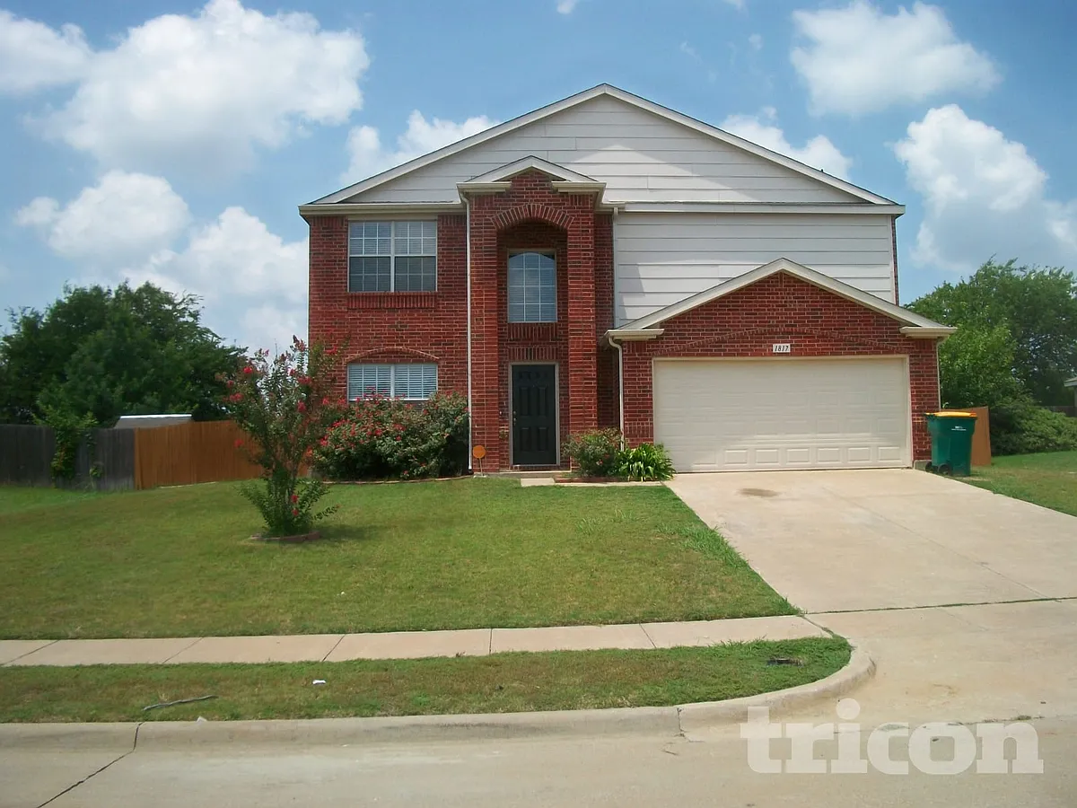 Building Photo - 1817 Citadel Dr