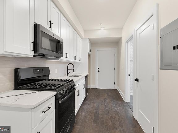 2nd image of 1868 Frankford Ave APT 203