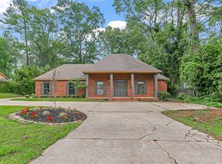 1066 Meadowbrook Rd, Jackson, MS 39206