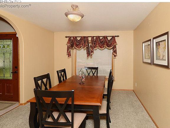 5th image of 118 52nd Ave