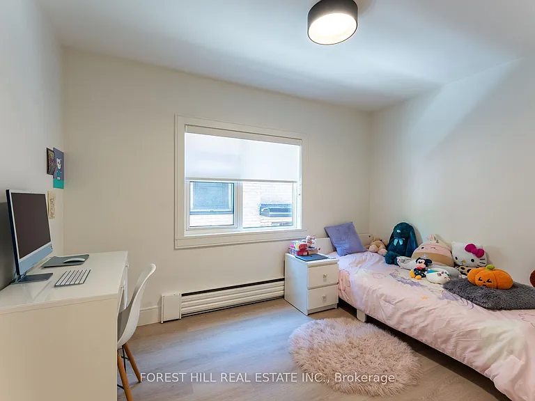 8 Victoria St #4 — Photo 9