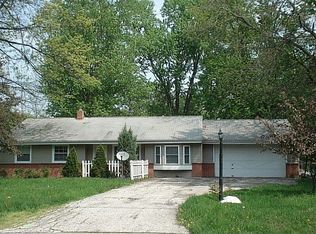 7231 Adkins Rd, Mentor, OH 44060