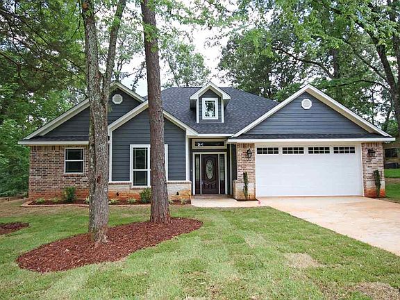 2nd image of 203 Woodhaven Dr