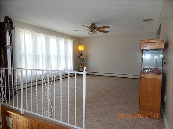 5th image of 713 Central Ave