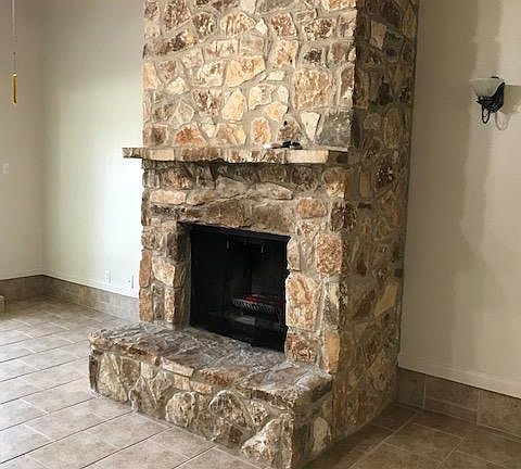 3rd image of 383 Englewood Dr
