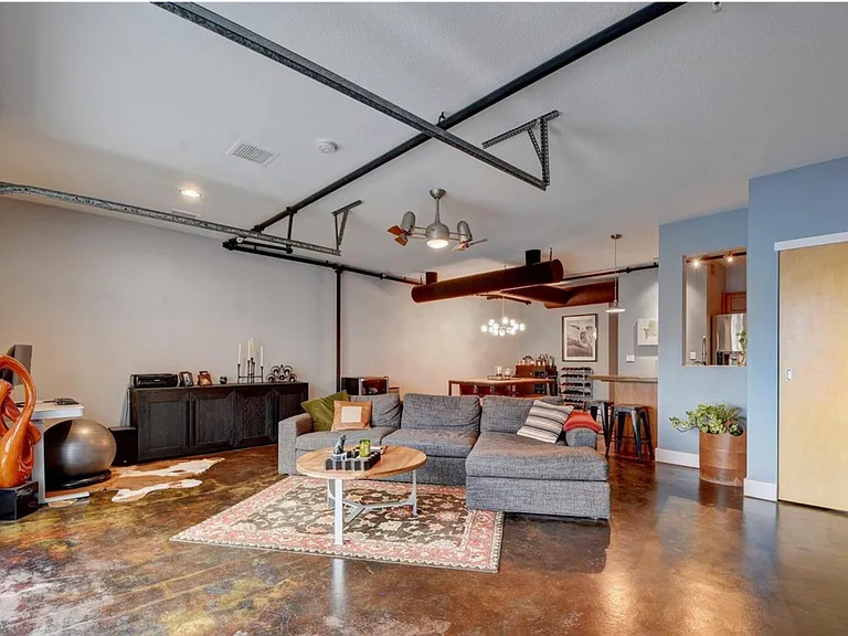 1421 Oneida St #14 — Photo 1