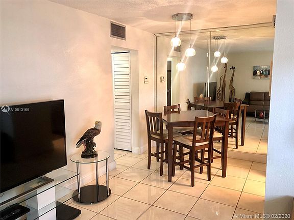 3rd image of 1629 NW North River Dr APT 104