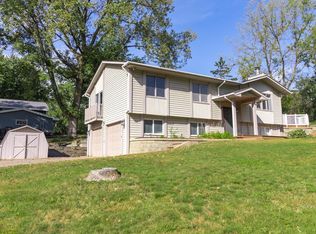 6400 Eden Prairie Rd, Eden Prairie, MN 55346