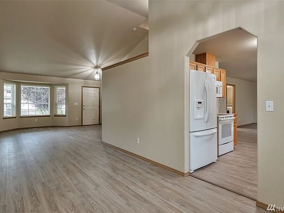 5th image of 5709 208th Street Ct E