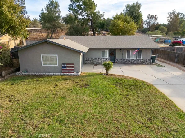 1140 4th St, Norco, CA 92860