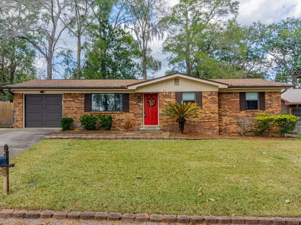 411 31st St, Niceville, FL 32578