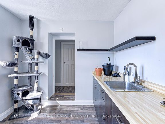 5th image of 1762 Keele St #3