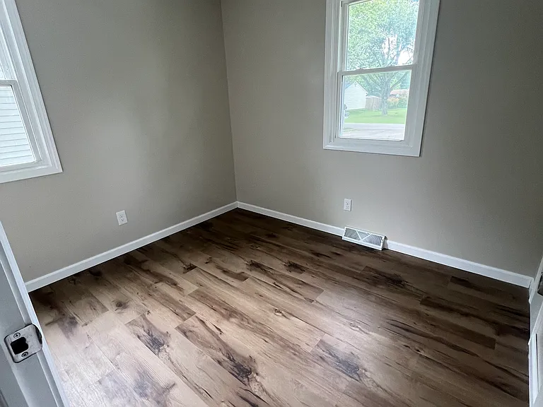 1423 Cummings Blvd — Photo 9