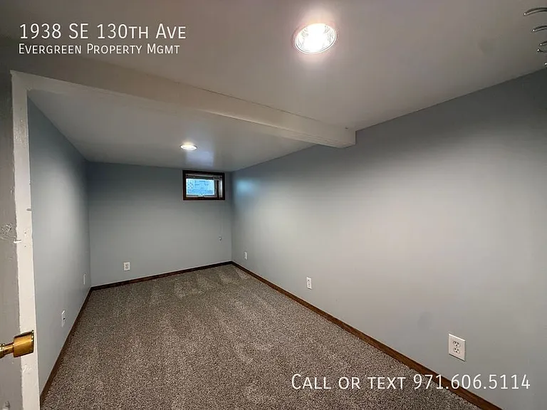 1938 SE 130th Ave — Photo 30