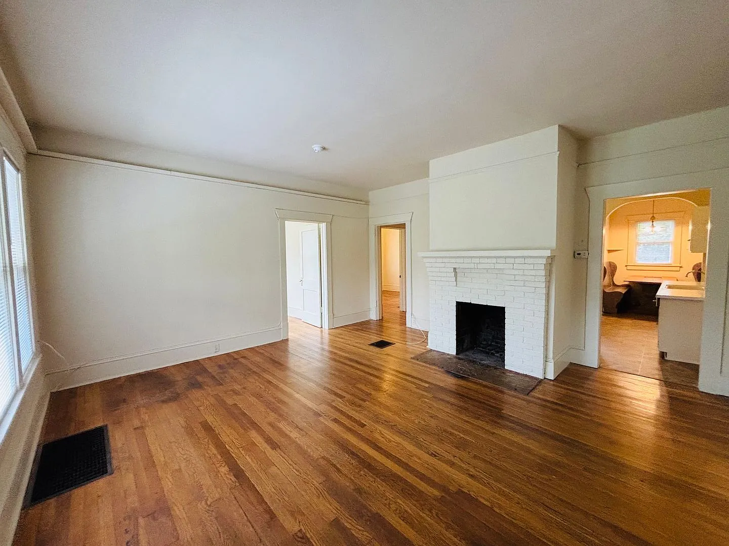 3 Bedroom, 1 Bath House — Photo 2
