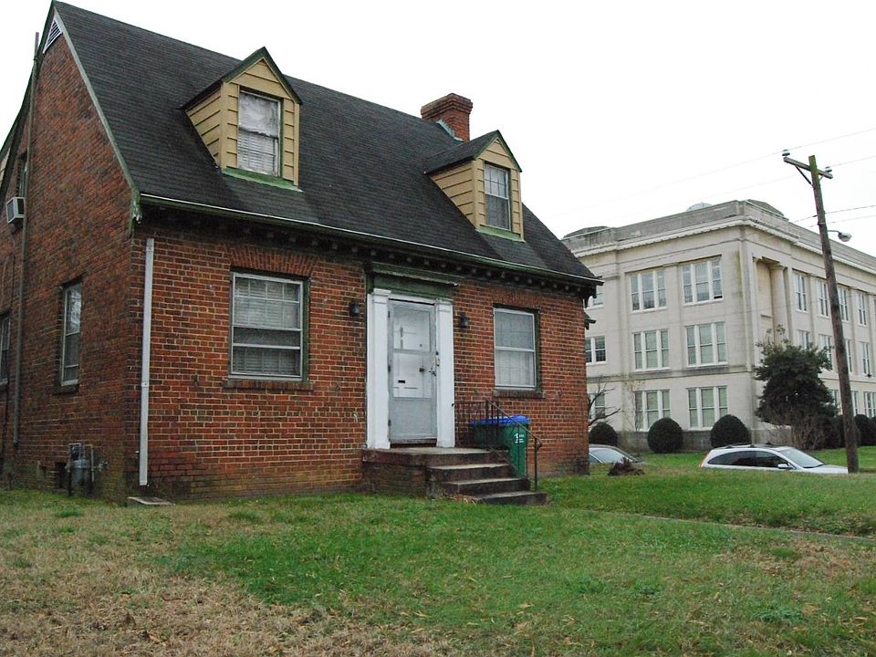 2nd image of 801 N 37th St