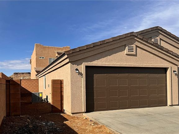 2nd image of 722 Vista Grande Drive
