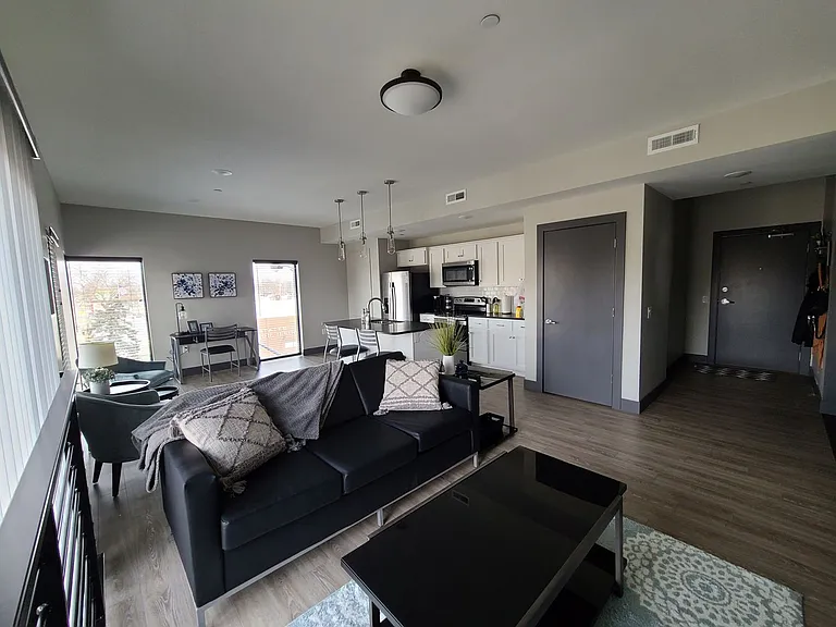 520 Neil — Photo 14