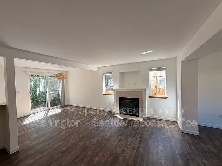 804 28th Ave SE — Photo 4