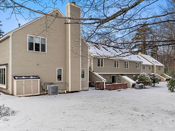 2nd image of 113 Brickett Hill Cir Unit 113