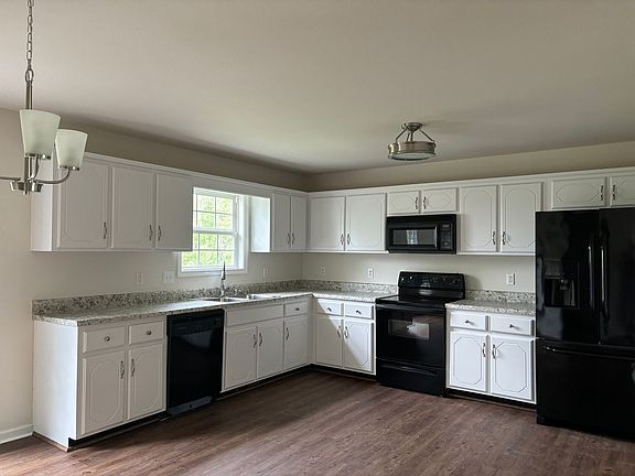 5th image of 2863 Rome Ln