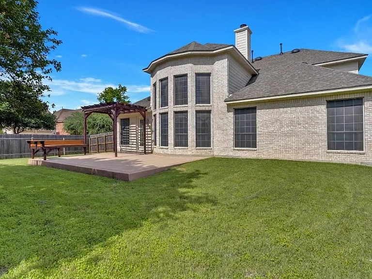 15136 Thatcher Dr — Photo 38