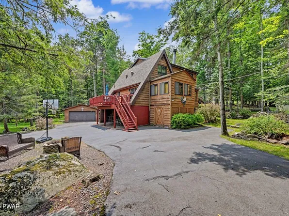 1009 Rolling Hills Dr, Lake Ariel, PA 18436