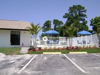 2nd image of 11 Borde Aqua Dr
