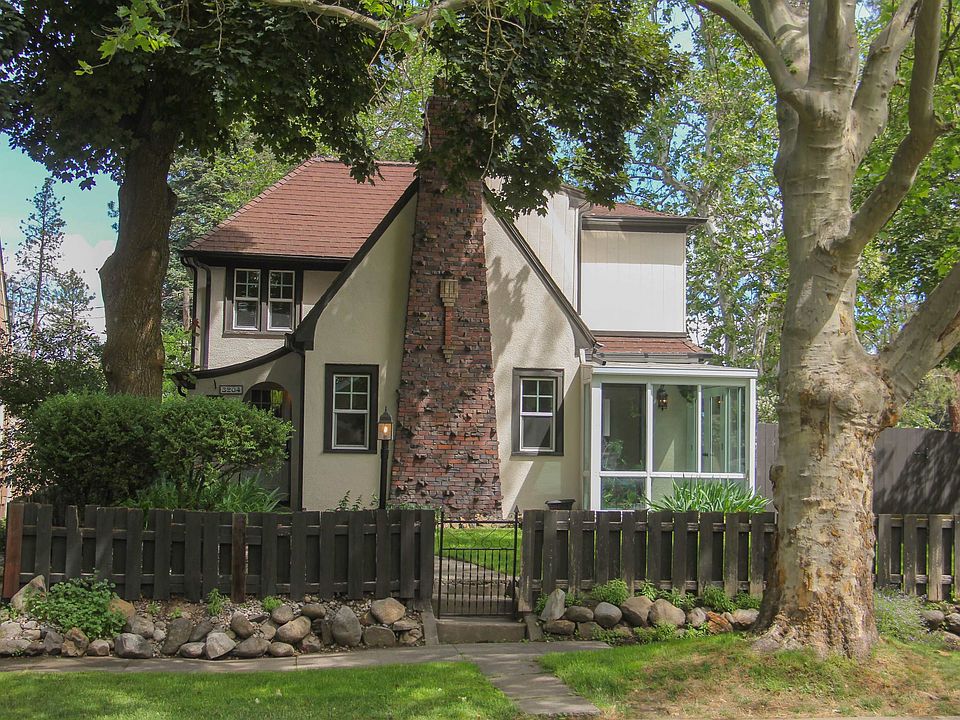 1st image of 3204 W Cora Ave