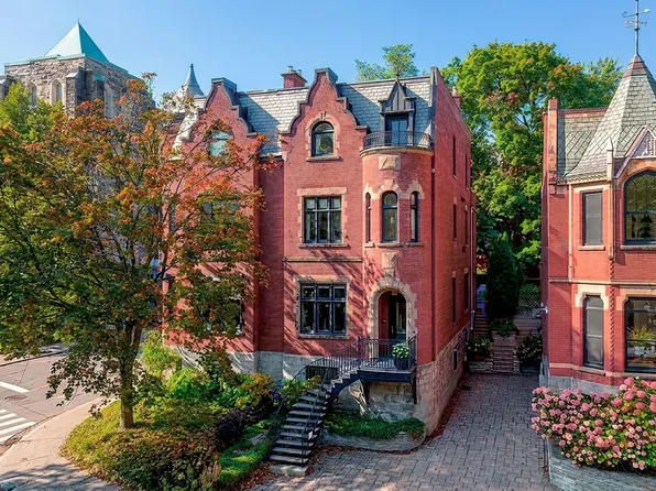 115 Chemin De La Cate St, Westmount, QC H3Y 2H9