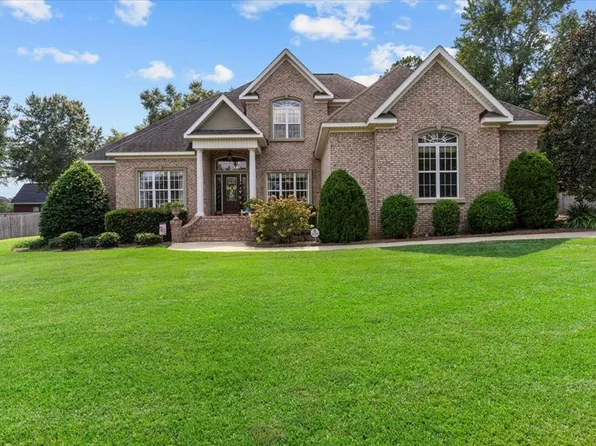 607 Prestwick Dr, Dothan, AL 36305