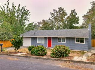 8926 SE Knapp St #A, Portland, OR