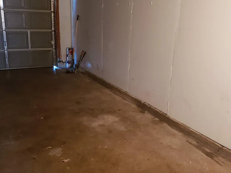 3245 Sanbury Cir — Photo 24