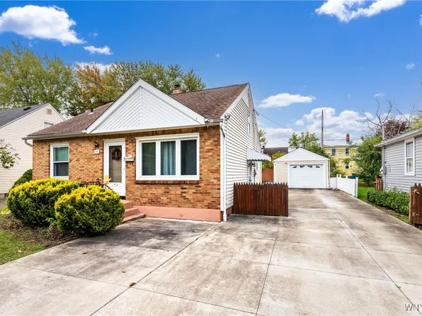 55 Cornell Ave, Amherst, NY 14226